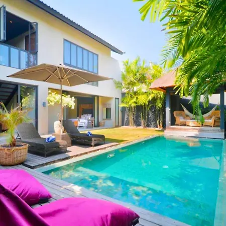Saanvi 2 Bedroom Private Pool Villa Zn215